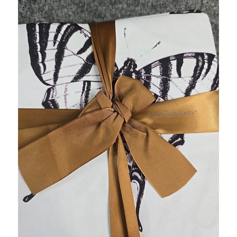 Casa Zeta-Jones "60 × 102" Tablecloth & (10) "18 x 18" Napkin Set Butterfly - Picture 5 of 5